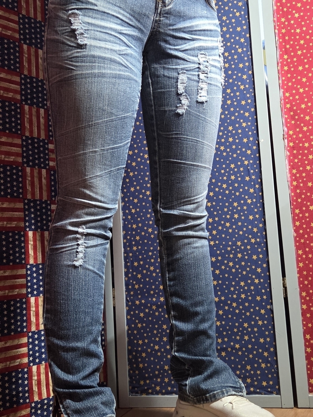 **Zdazzled Women's Distressed Skinny Jeans in Medium Blue**